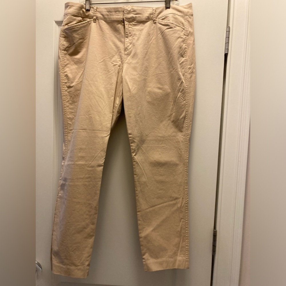 Old Navy Khaki Pixie Pants - size 14